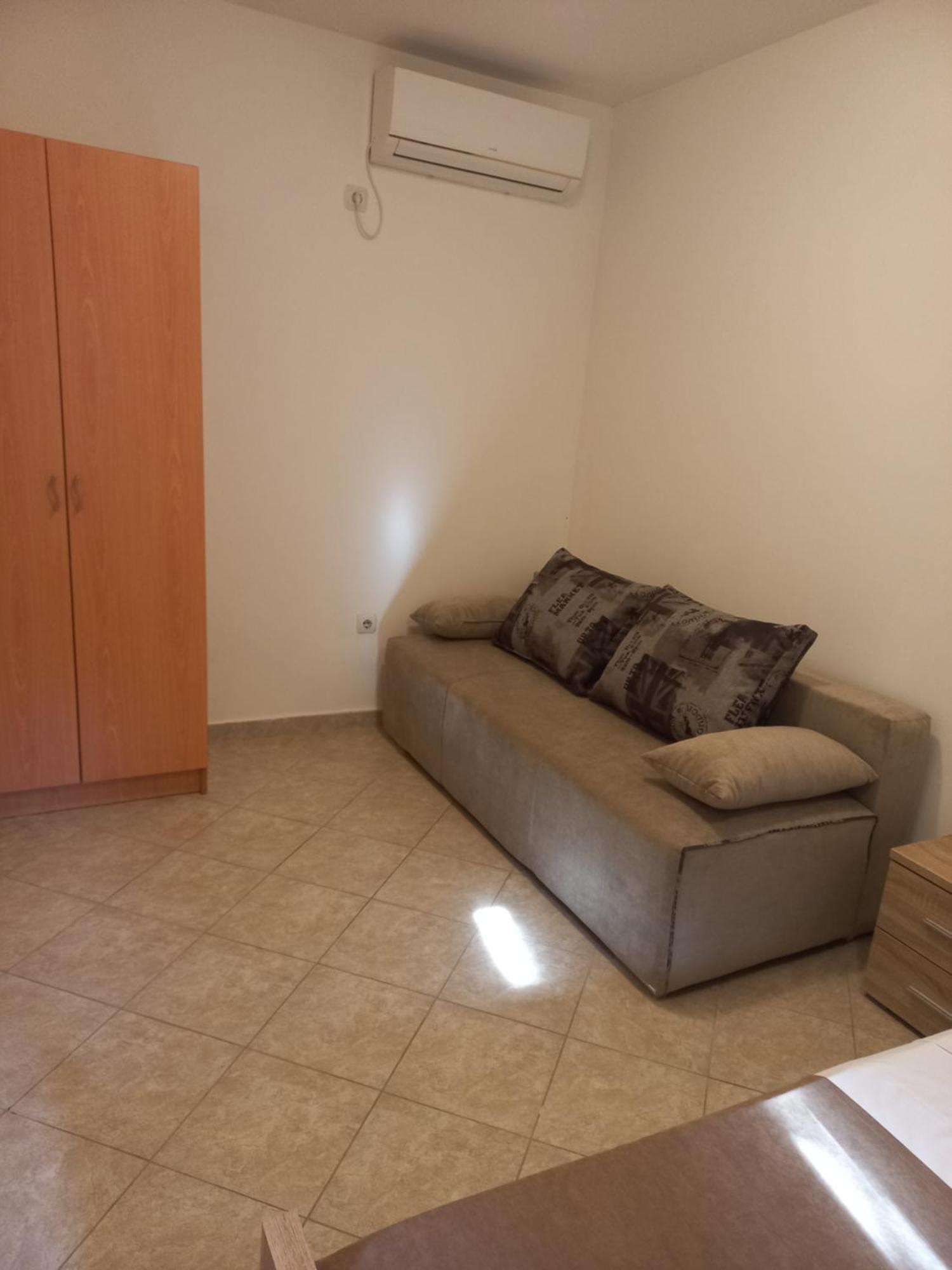 Petkovic Accommodation Tivat Bilik gambar