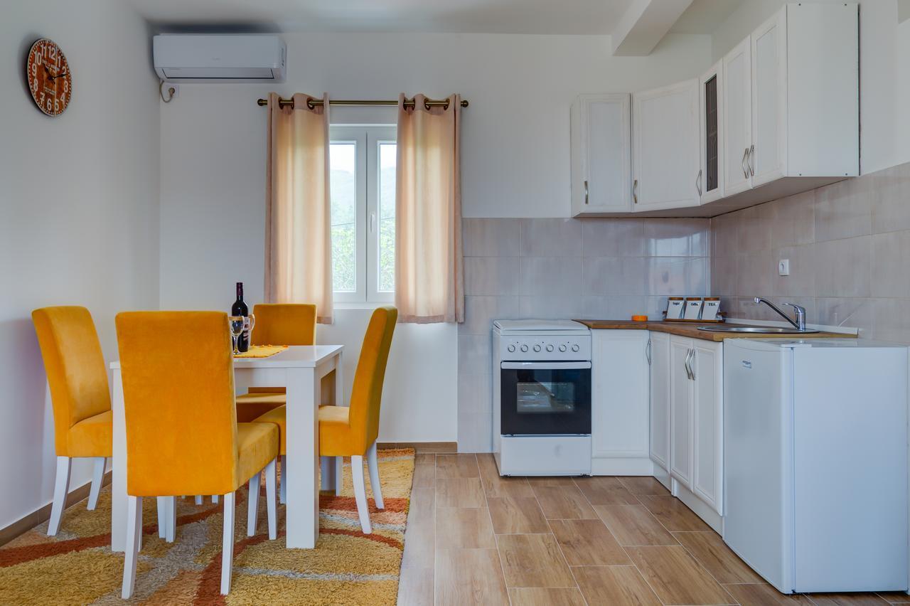 Petkovic Accommodation Tivat Luaran gambar
