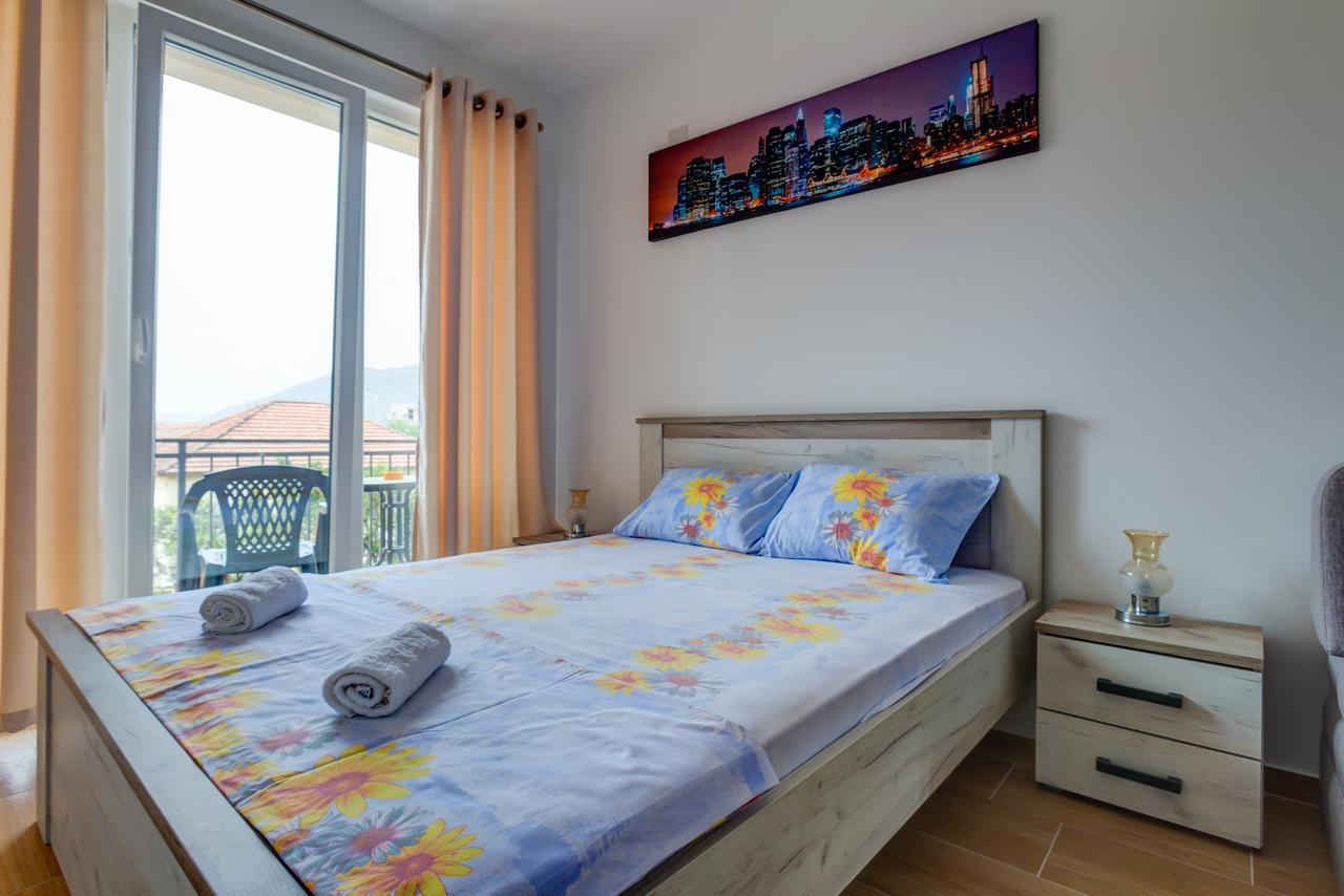Petkovic Accommodation Tivat Luaran gambar